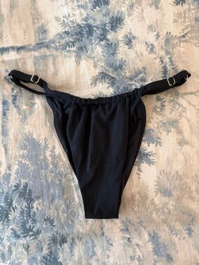 WeWoreWhat Black High-Cut Bikini Bottom
